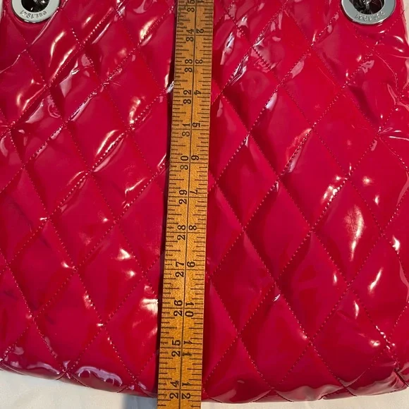 Coach Poppy Liquid Glass Red Quilted Shoulder Bag!! Needs TLC Great Bone… - Picture 15 of 16